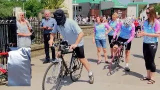 Professor Todd Landman's blindfolded bike ride