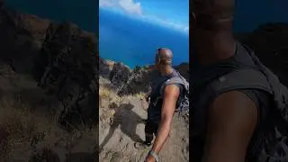 I hiked to the Nā Pali Coast in Kauai Hawai'i | Beautiful adventure 🥾⛰️ #hike #hawaii #kauaihawaii