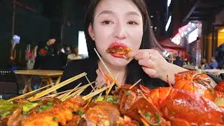 [ENG SUB] 加辣椒盐烤鸡翅，香到起飞~ 还有人给剥虾的快乐，你们懂吗？【张喜喜】