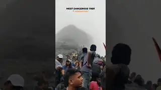 Harihar fort 😨 #crowd #hariharfort #harihar #kannada #maharashtra #harihargad