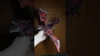 S.H.MonsterArts Monster Hunter #monsterhunter #rathalos #tigrex #bandai #actionfigures #monster