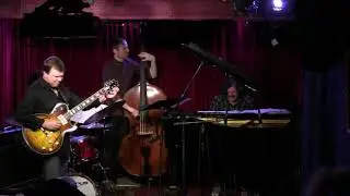 Tom Guarna performing his tune 