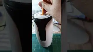 Краткое включение. Tenwin 8028 white аккумуляторная точилка для карандашей. Как точит карандаши.