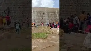 Viral Video: Karnataka Man Falls From 30-feet While Climbing Srinivasa Sagara Dam Wall