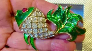 luxury diamond Ruby emerald brooch jewelry