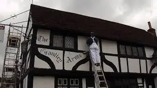Local painter Surrey Exterior Renovation decorating specialists Polish-Builder-Decorator.co.uk