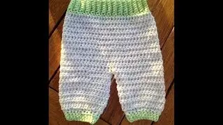 Sommerhose - 3/4 Hose - Häkelhose für Neugeborene mit Untertitel by BerlinCrochet
