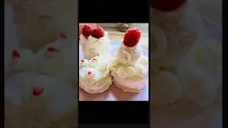 BackVideo mit Versp&auml;tung Himbeer-Raffaelo-T&ouml;rtchen  #backen #cookies #t&ouml;rtchenbacken
