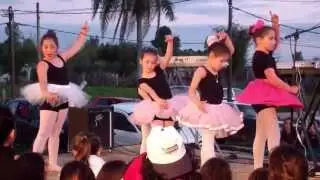 Mega FM 98.5 Grupo de baile Vergarense 2015 1