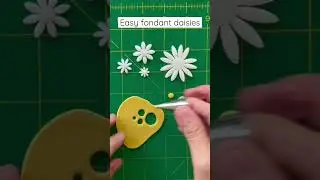 Easy & quick fondant daisies #daisies #fondanttutorial #fondant #fondanttopper #topper