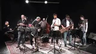 BARAKOS ORCHESTRA – ΣΥΝΑΥΛΙΑ ΑΛΛΗΛΕΓΓΥΗΣ ΓΙΑ ΤΟ ΒΙΒΛΙΟΠΩΛΕΙΟ ΤΩΝ ΑΣΤΕΓΩΝ – BAUMSTRASSE – 09.11.2025!