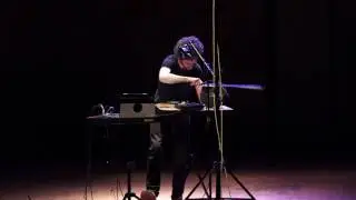 Mauricio Pauly, Its fleece electrostatic / Noam Bierstone