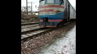 Из окна ЭР1-225 рейсом 6508 Кривой Рог-Главный-Пятихатки(Прибываем на станцию Мудрёная)