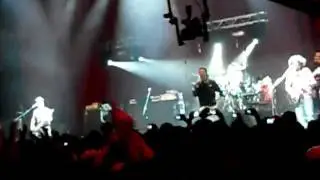 [En Vivo] Los Tetas - Intro Porcel + Primavera (Teatro Caupolican Diciembre 2011)
