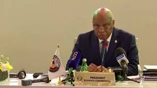 West African leaders lift sanctions on Mali