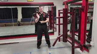 Wooden Dummy exercises for beginners: Pak-Da