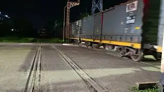 Gt- 22 (9027)+ Alco (8247) y s/v Alco (8249) con un Mega Tren por 
