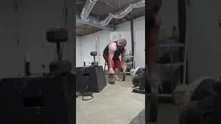 Pinch grip on 2 - 35 lb plates