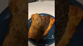 A fun salmon cooking video because shorts can&rsquo;t be more than 1 minute long :L