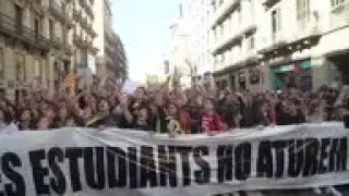 Students start strike with march through Barcelona