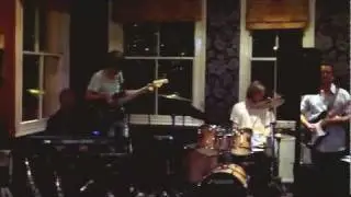 GROOVE WARRIORS - Telegraph, Putney, 26/8/11 - short clip 1of4
