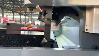 1000mm 1400mm Metal Sheet Bending Machine Cnc Sheet Metal Folder With Sucktion Cup