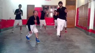 Mysterios fellows dance group