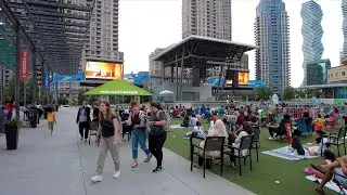 [4K] Walking to Celebration Square in Mississauga, Movie Night