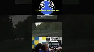 Том наконец-то признался, что он потеет на гонках ;) #iracing
