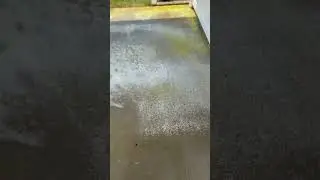 Acid Washing Concrete #acid #pressurewashing #satisfying #entrepreneurship #construction  #concrete