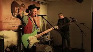 Robin Bibi Band at St Harmonica's Blues Club on 14th January 2022 (Part 1)