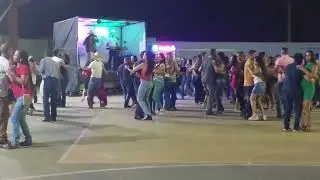 Vamos dança Forro #passossertanejos #Mamonas #roça #vidanaroça #minasgerais #vidareal  #mulherbonita