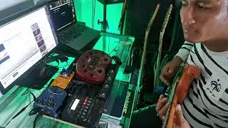 Do the Evolution - Pearl jam Guitar cover Line 6 Pod 2.0
