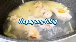Tinolang Manok (Chicken soup with ginger and vegetables)