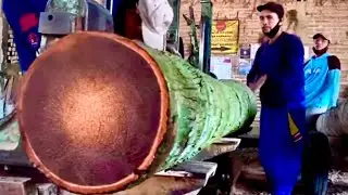 Это кокосовая древесина, твёрдая, как железо! Делает блоки дома долговечными