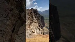 Скала высотой 1 километр #дагестан #горы #мотогорец
