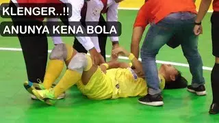Lucu! Anunya Kiper Devina FC Kena Tendangan Bola Sampai Klenger Liga Futsal Nusantara 2018