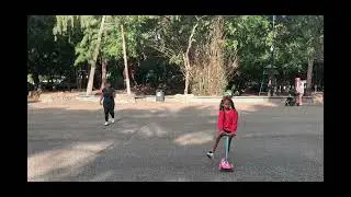 Vera y la Patineta en el parque, video grabado con un iPhone X