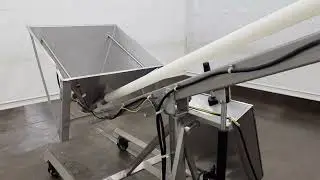 E318299 - Hapman Tilting Auger Screw Conveyor With Control Cabinet Mounted On Casters