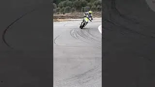 Philip Salac slide king 🤩🤯 #supermoto #drift