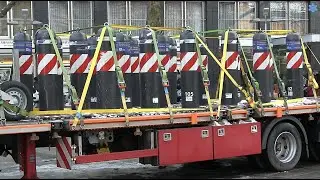 Abbau Anti - Terror - Poller Hannover / f&uuml;r mehr Sicherheit / Musik: Eins Zwei Polizei / Januar 2025