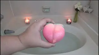LUSH Cheeky Peach Bathbomb Demo