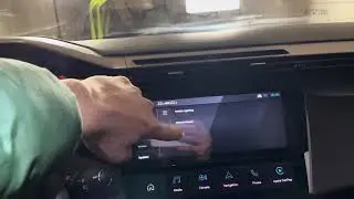Peugeot 308 2025 года | Как убрать предупреждение о низком давлении в шинах