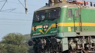 22130 Ayodhya Cantt - Mumbai Lokmanya Tilak Terminus Tulsi Express in Motion 