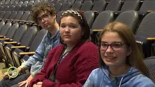 Les Mis&eacute;rable Star and Haslett Alumnus Nick Rehberger Visits His Alma Mater