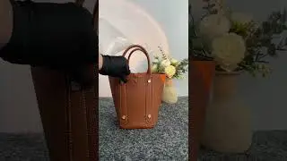 Original design handmade leather tote bag,  gold brown color suitable for all seasons, do you like?🥰