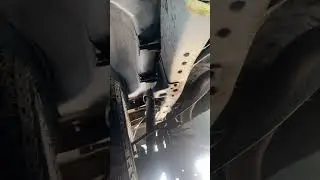 2011 Toyota Tundra Leaf spring replacement