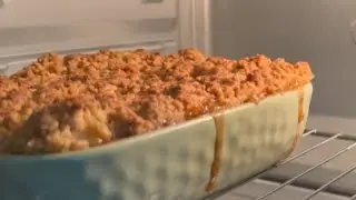 The easiest apple crumble recipe! 🍏