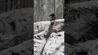 Snowy Rock Slabs #mountainbike #downhill #rockslab