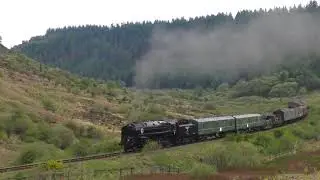 NYMR - 9F 92134 with the 12 vehicle Indiana Jones 5 set powers up the 1:54 gradient in Northdale